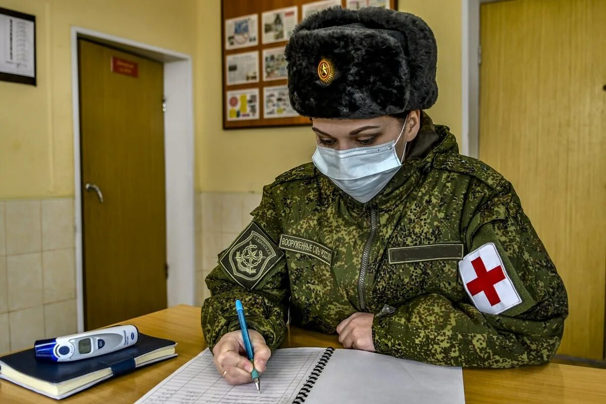 Армейский доктор. Армейский доктор. Армейский доктор. Вокнныйврач. Военно-полевая медицина.