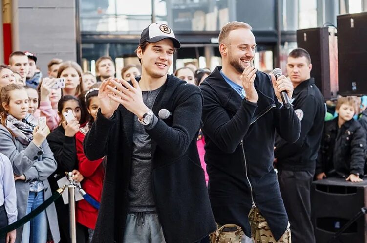 Дворец спорта в сериале молодежка. Съемки сериала молодежка. В каком городе происходят события молодежки. В каком городе происходят события молодежки. В каком городе происходят события молодежки.