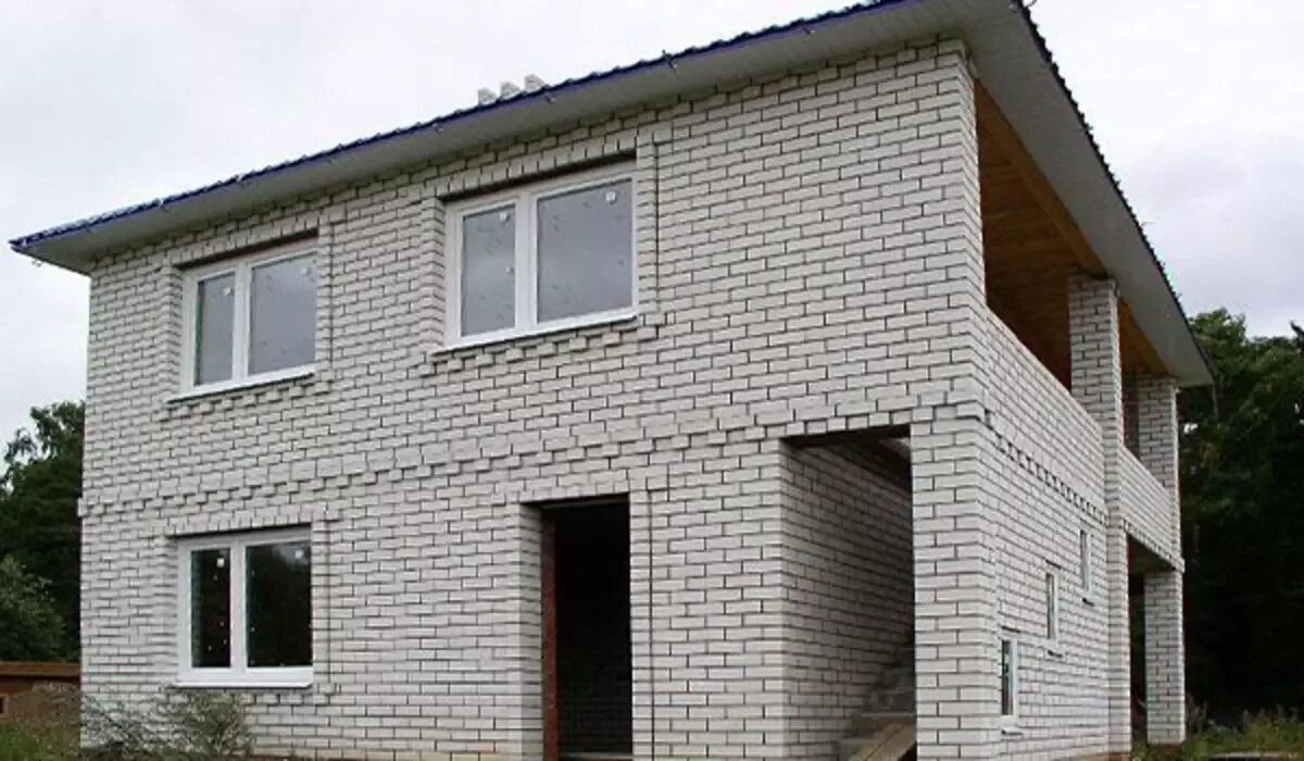 Дом из силикатного кирпича фото Силикатный кирпич почему он СТРОЙ-СНАБЖЕНИЕ.РФ Дзен