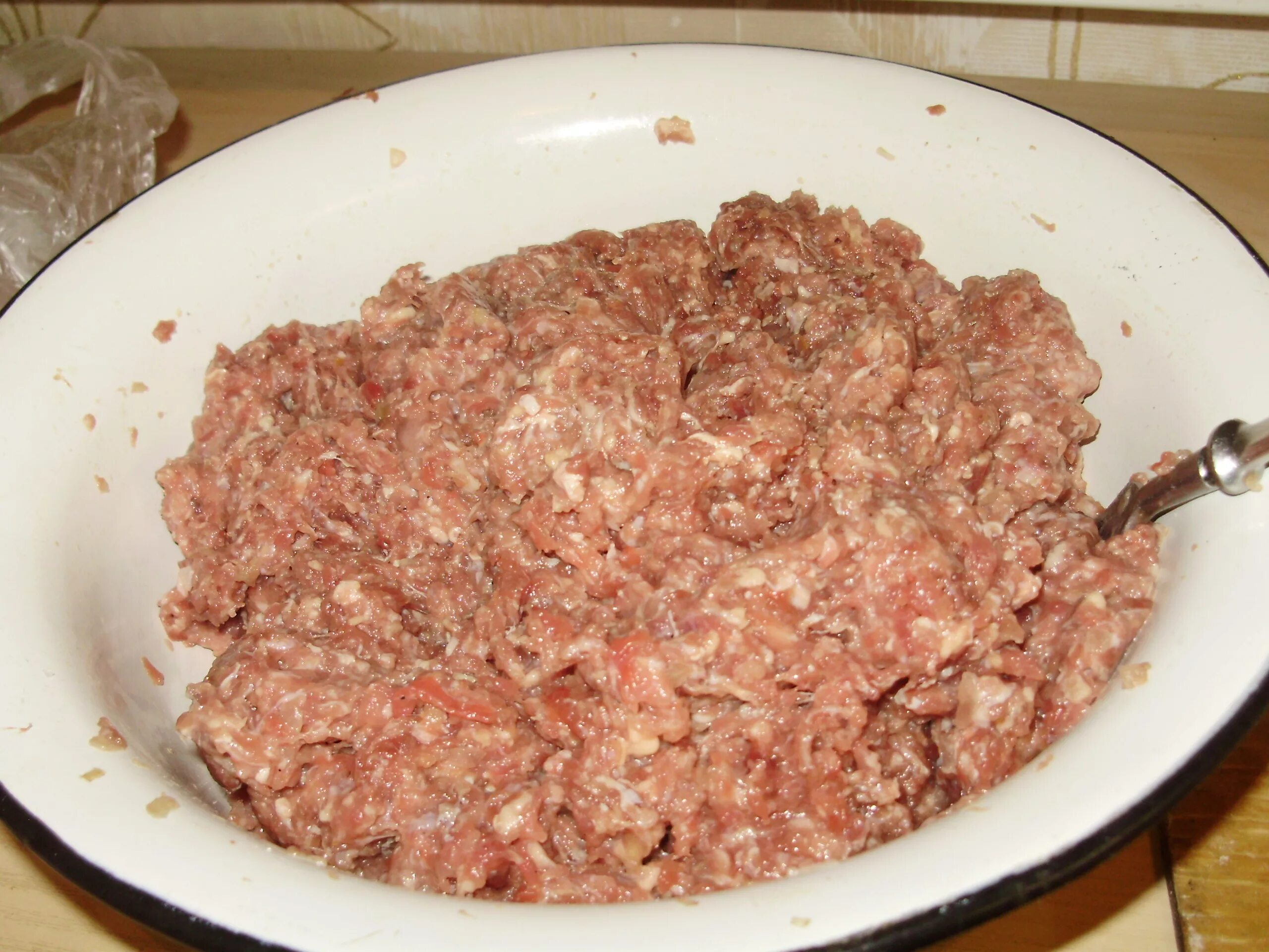 Как сделать фарш вкусным и сочным. Фарш для пельменей. фарш для пельменей самый вкусный. сочный фарш для пельменей. мясной фарш для пельменей.