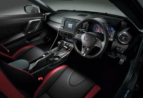 Nissan gtr салон