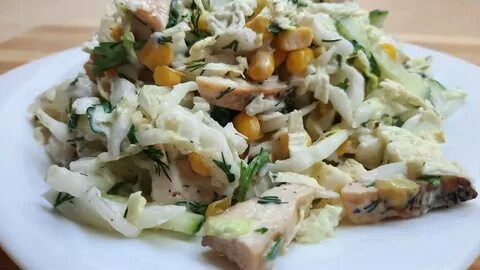 Салат пекинская капуста курица сыр кукуруза