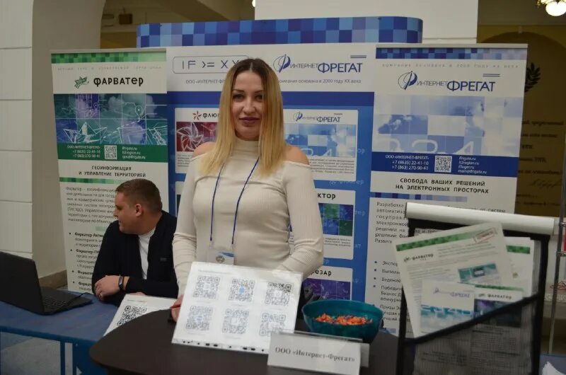 Водитель электроштабелера пятерочка. Подработка в новочеркасске. Вакансии новочеркасск. Ищу работу в новочеркасске. Авито работа новочеркасск.