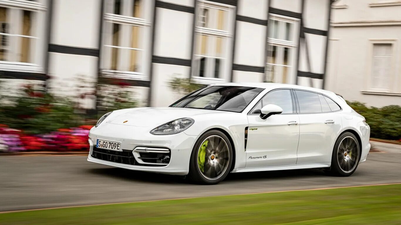 Panamera e hybrid. Porsche Panamera 4. Porshe Panamera 4. Porsche Panamera 4 e-Hybrid. Porsche Panamera 4s.