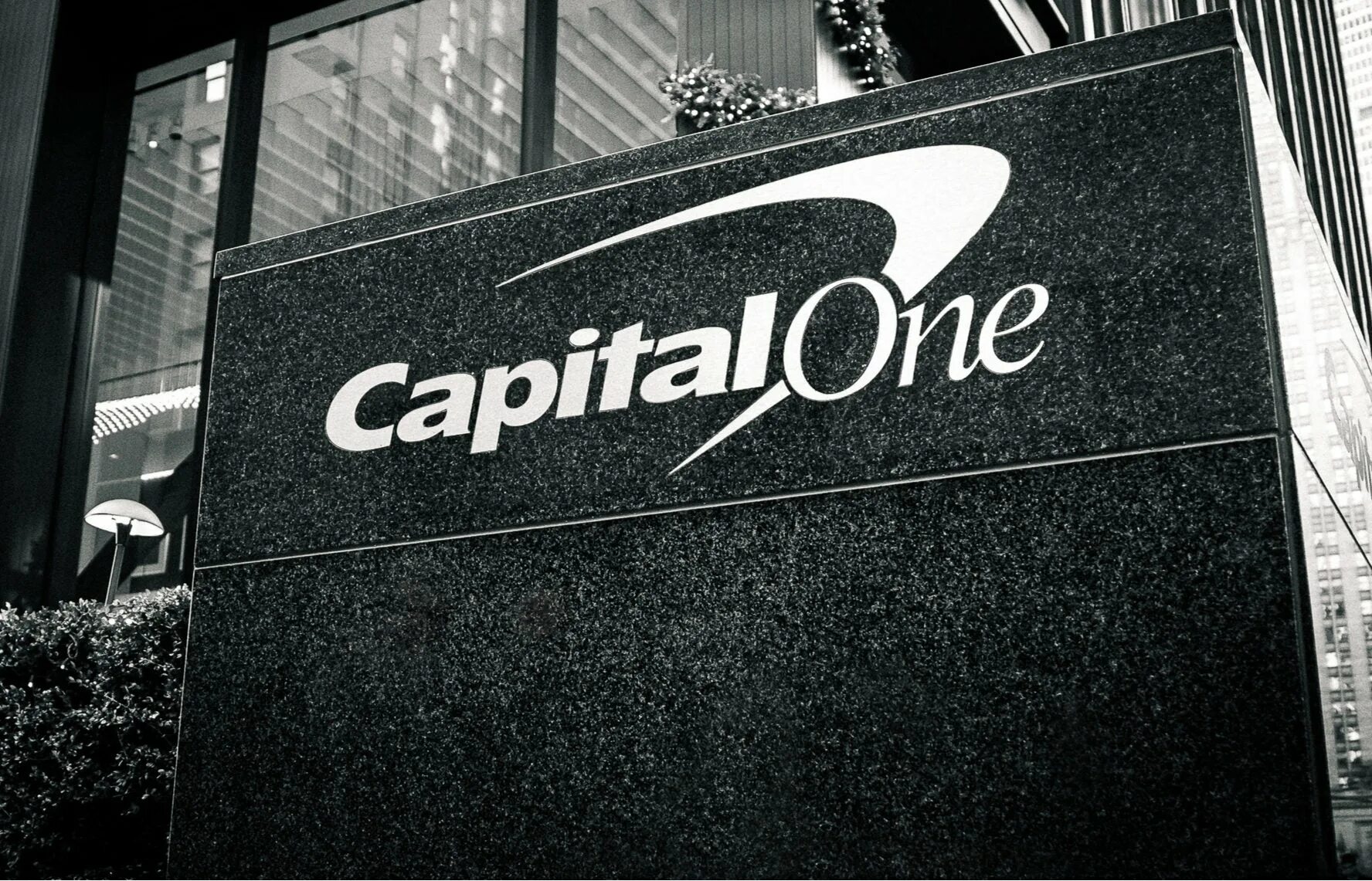 S one capital. Capital one. Капитал банк фото. Capital one jpg image. Capital one White logo.