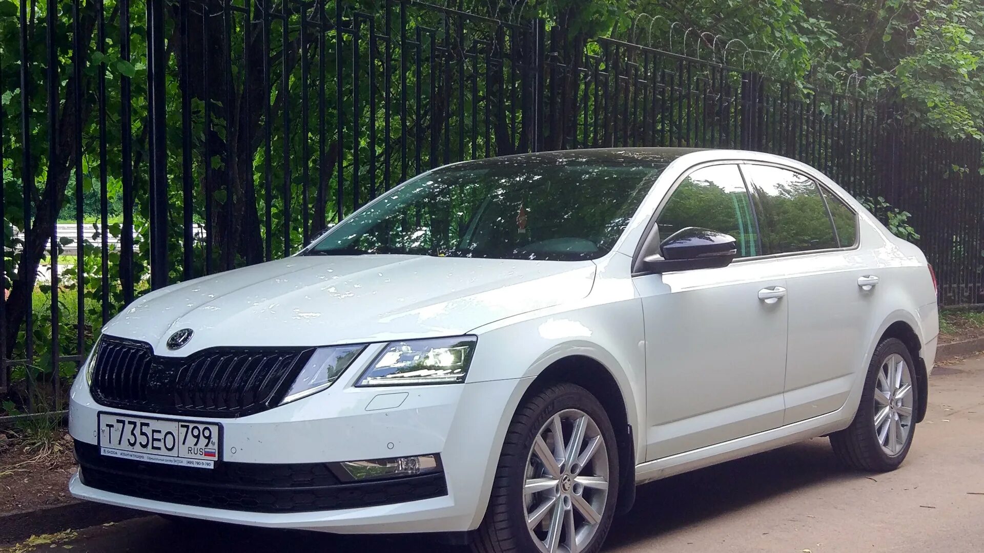 Шкода 1.6 механика купить. Skoda Octavia 1.8. Шкода 1.8 2008.