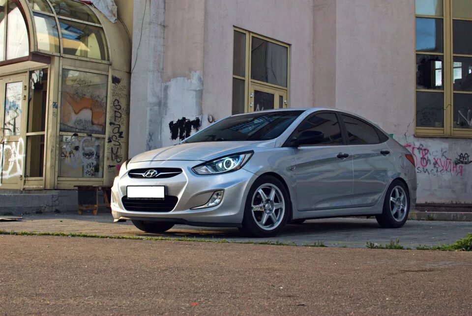 Солярис 30. Hyundai solaris 2012 занижение. хендай солярис -50. пружины -30 на hyundai solaris 1. hyundai solaris 1.4.