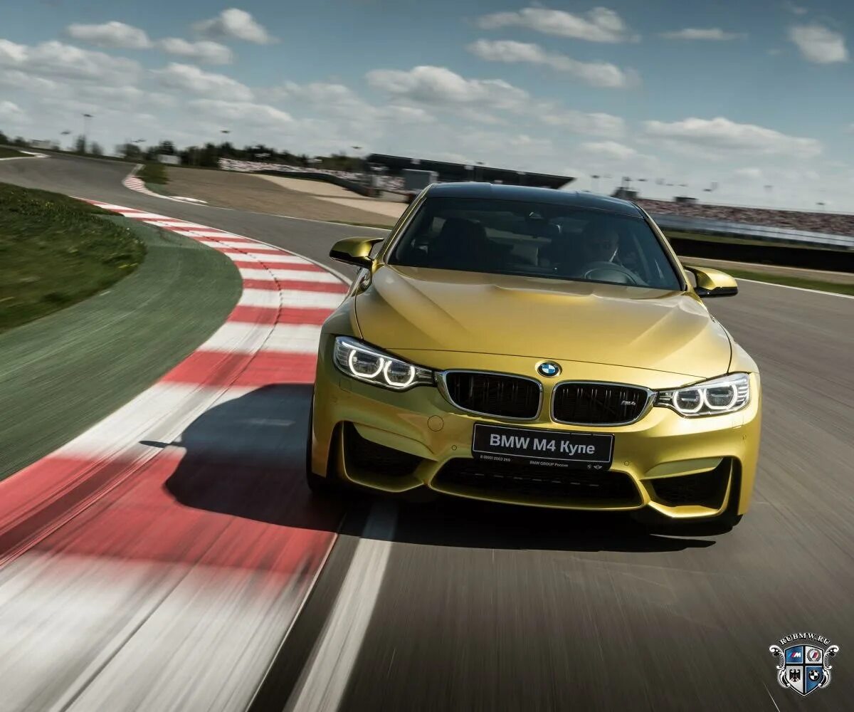 A 3 m 3 24 m 4. BMW m3 Золотая. БМВ м4 Золотая. BMW m4 Gold. BMW m4 Gran.