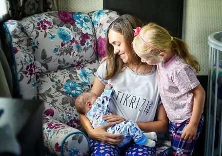 Девушка родила сына