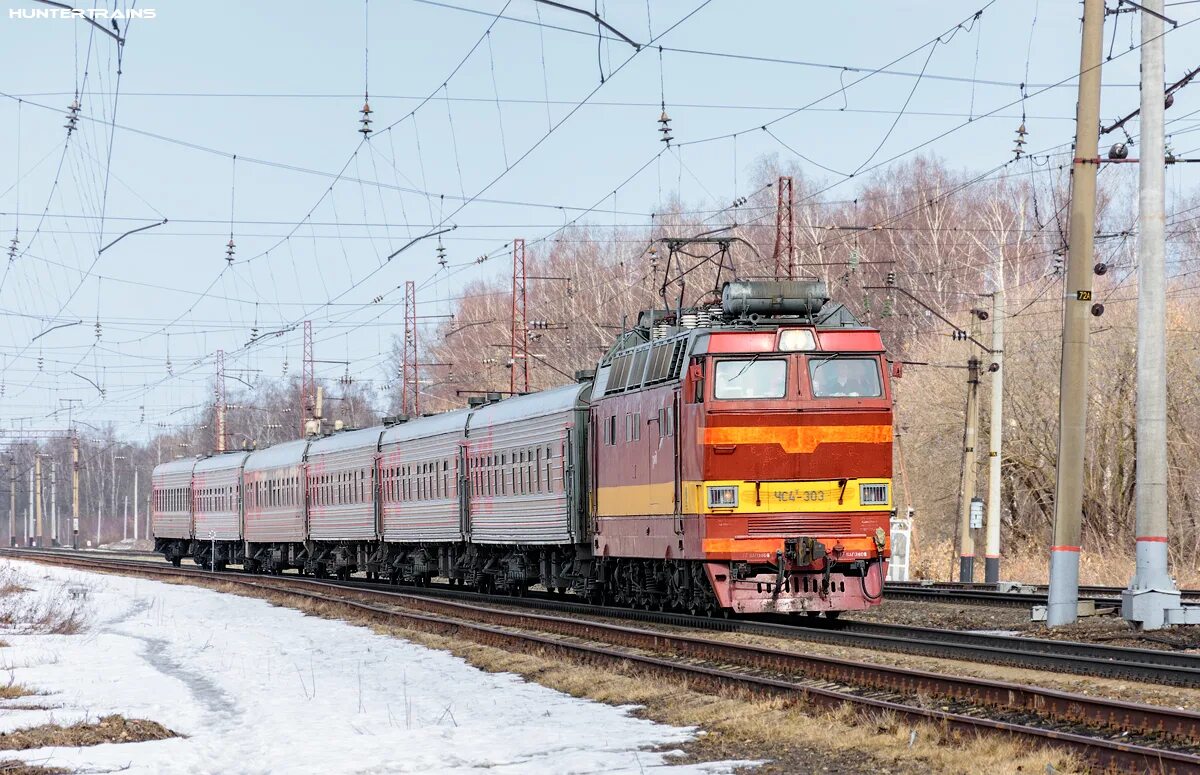 Чс4т-303. Чс4т 303 РЖД. Поезд Киров Нижний Новгород. Электричка Киров Нижний Новгород.