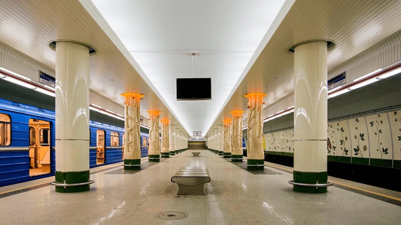 Минский метрополитен 3 линия. Минский метрополитен станция ковальская слобода. Станции минского метрополитена. Метро беларусь станции. Метро беларусь станции.