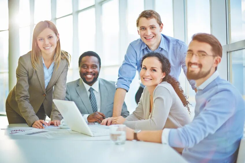 Формальные группы фото для презентации. Employees who they are. Бизнес фокус. Gather manager. Деловые партнеры.