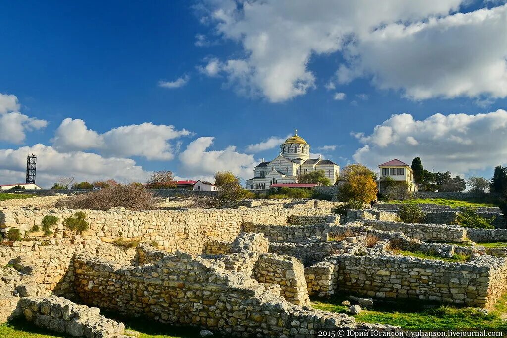 На месте какого современного города находился херсонес