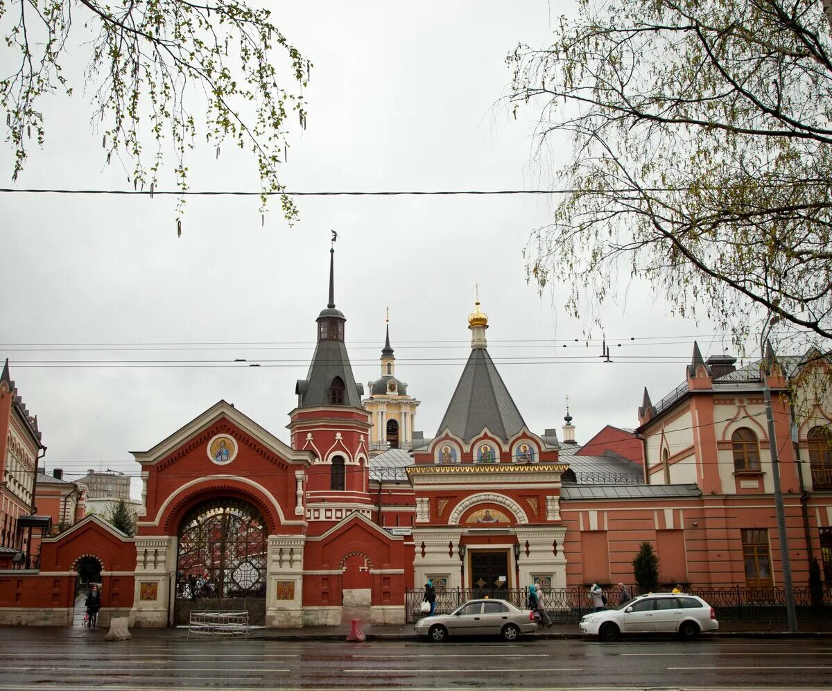 Церковь матроны московской адрес. Матрона Московская Покровский монастырь. Храм Покровский монастырь Матрона Московская. Женский Покровский монастырь на Таганке. Покровский монастырь храм Матроны.