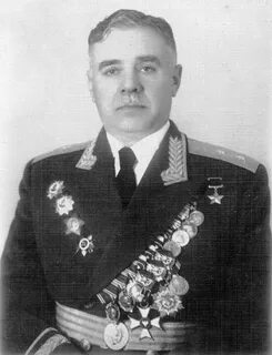 Командир д