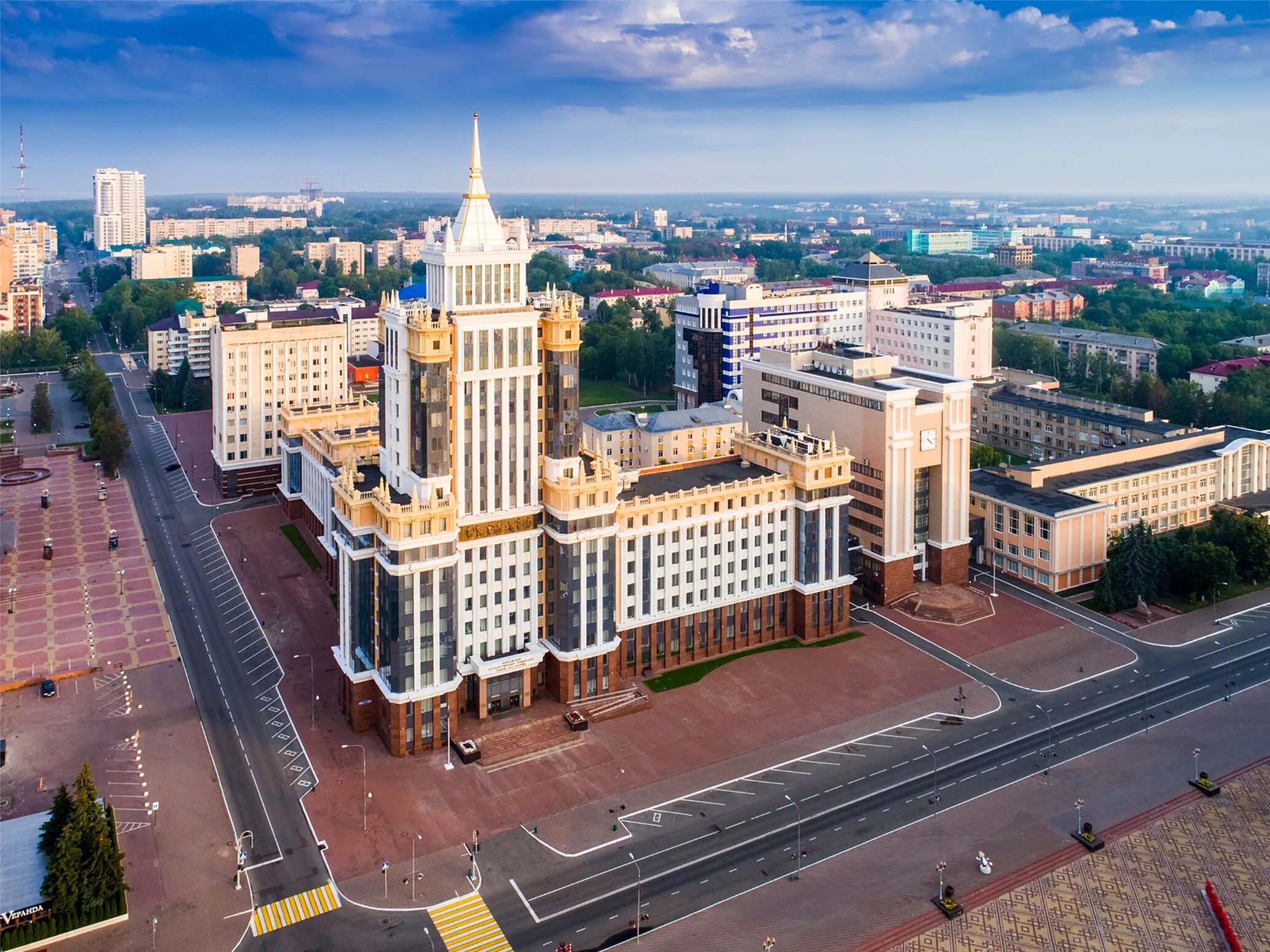 Мордовский государственный университет им н.п Огарева. Саранск МГУ им. н. п. огарёва. Саранск институт Огарева. Университет МГУ Саранск.