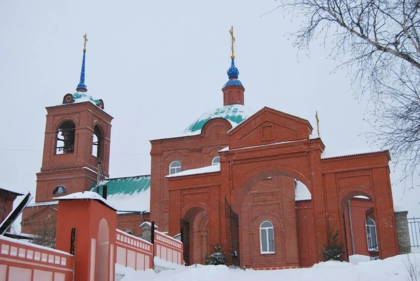 Вайнера 89 первоуральск храм. Первоуральск церковь петра. Первоуральск город церковь. Первоуральск церковь петра. Храм во имя святой великомученицы екатерины (г.