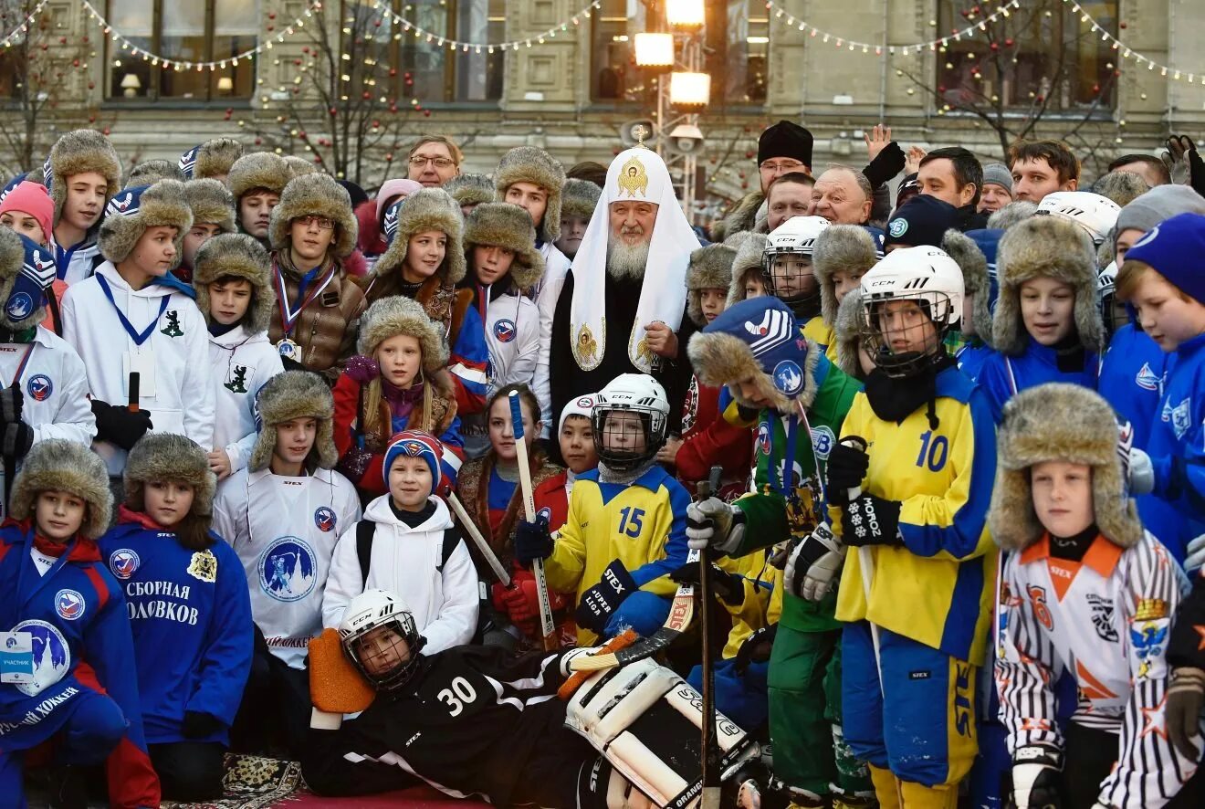 турнир на призы святейшего патриарха московского и всея руси. кубок патриарха по хоккею с мячом. кубок патриарха москва всея руси 2010 хоккей с мячом девочки. турнир патриарха. турнир патриарха.