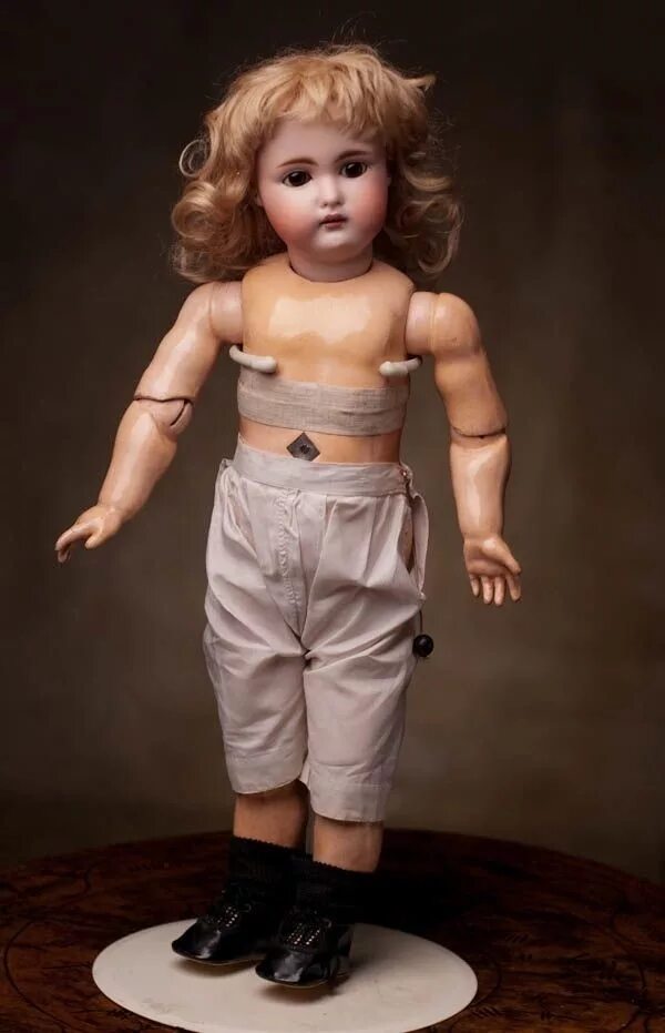 Купить куклу старую. .Барруа кукла антик. Старинные куклы. Коллекция антикварных кукол. Куклы старинные и Антикварные.