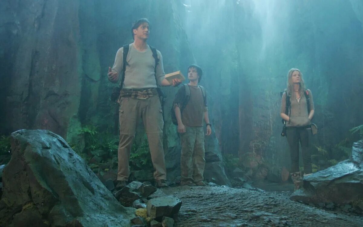 Journey to the Center of the Earth (2008) Movie Explained in Bangla Cinemar golp