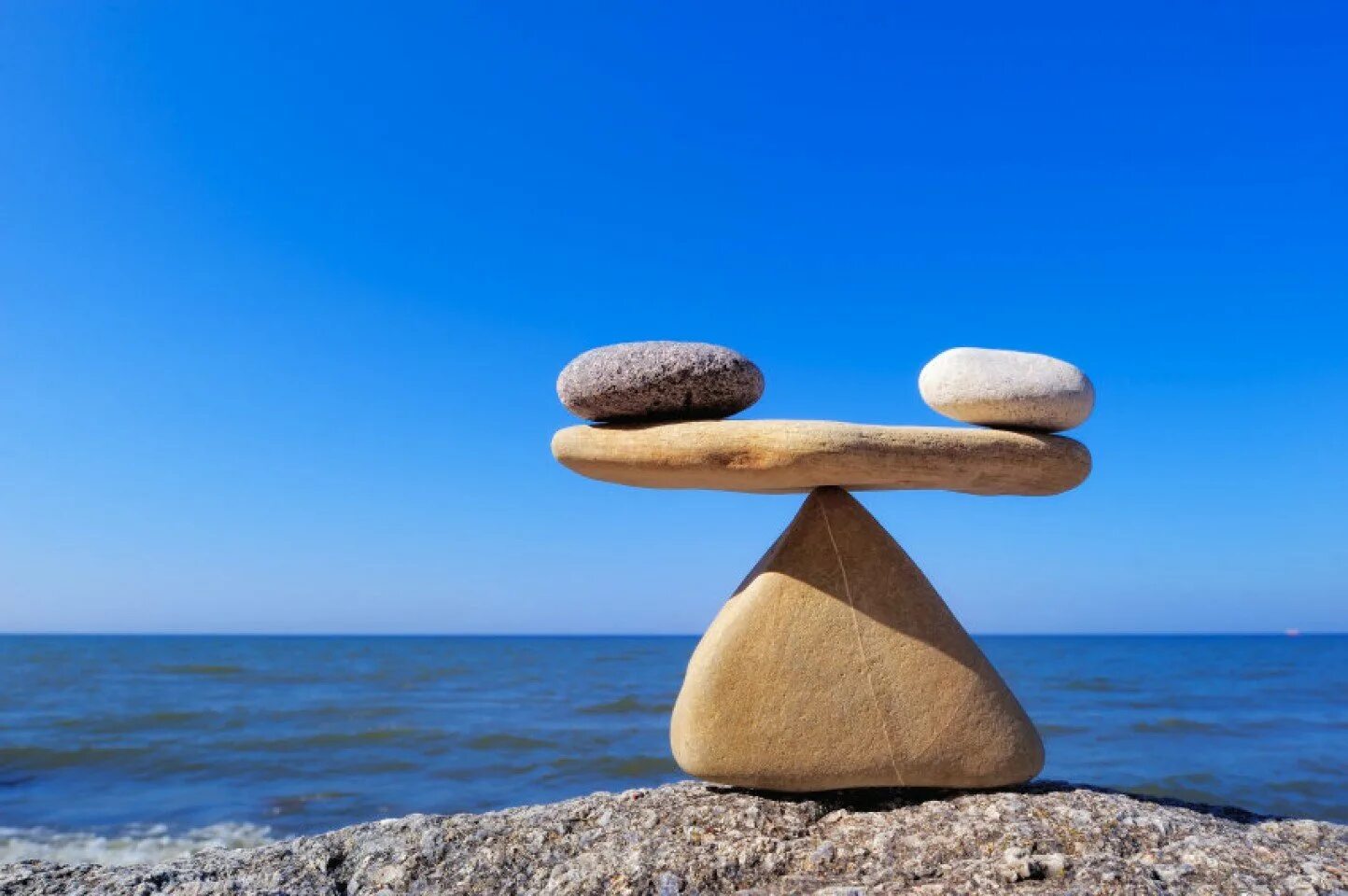 Жизненного равновесия. Камни равновесие. Спокойствие и равновесие. Камни равновесие и спокойствие. Баланс равновесие.