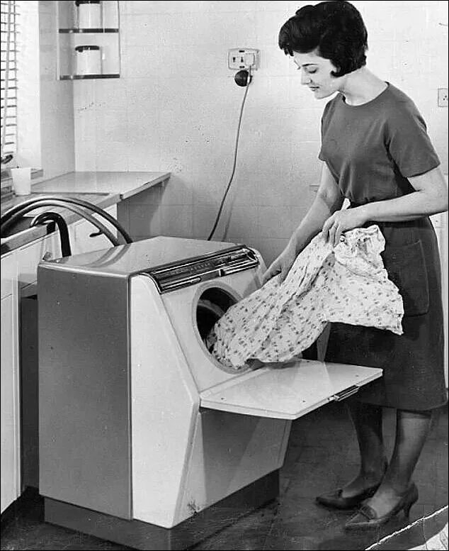 Стиральная машина BENDIX 1947. Стиральная машина 1978. Первая стиральная машина. Стиральная машинка 1960 год. The d machine