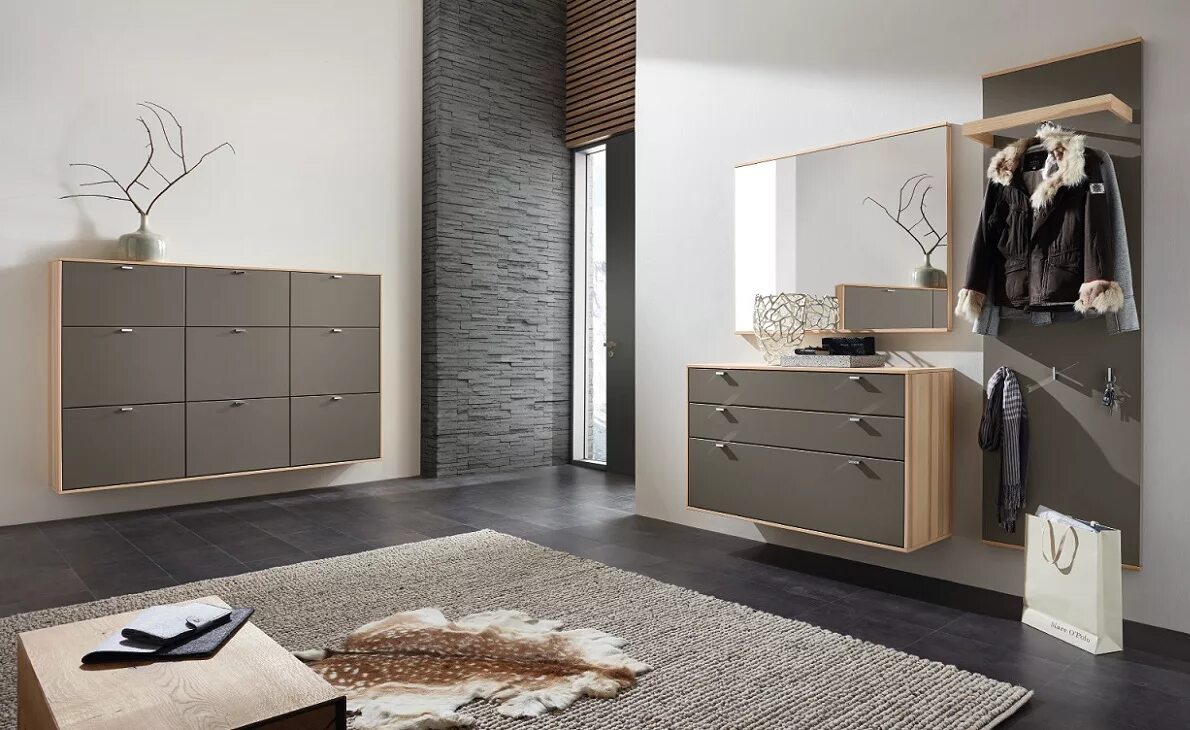 Комод в прихожую в современном стиле фото LC Schubkastenkommode mit 3 Schubkästen Jetzt bestellen unter: https://. Modern
