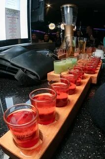 Бар три топора