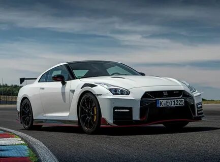 Nissan gtr gt