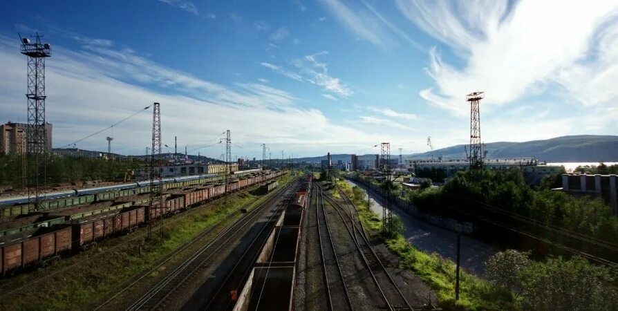 Мурманск железная дорога. Железная дорога Мурманск. Мурманская ЖД дорога. ЖД пути Мурманск. Очистные сооружения локомотивных депо.