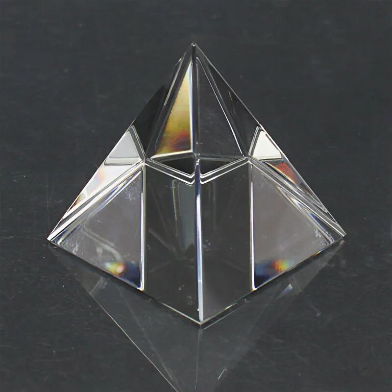 пирамида горный хрусталь. кварц пирамида. пирамида хрусталь 40мм. пирамида горный хрусталь. горный хрусталь пирамида.