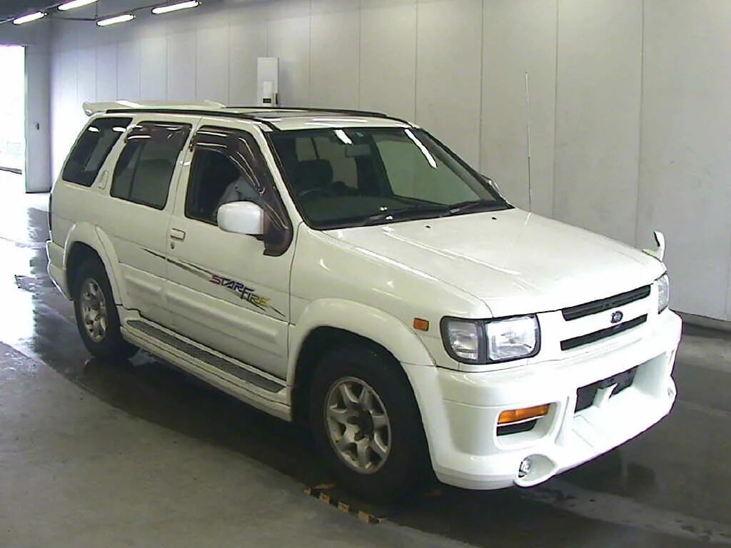 японские автомобили во владивостоке. тойота с японии с аукциона. митсубиси паджеро 98 года. тойота из японии с аукциона. хонда инспаер 2001.