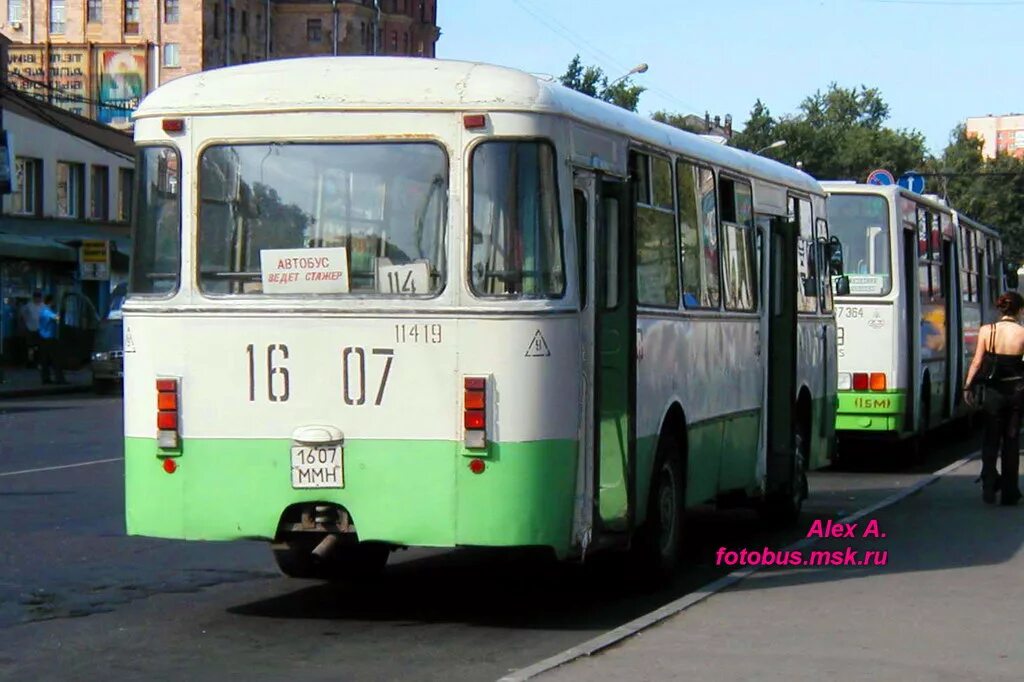 1 18 автобус. Московский ЛИАЗ 677. ЛИАЗ 677 Москва. ЛИАЗ 677 3 Автобусный парк. ЛИАЗ 677 15 Автобусный парк.