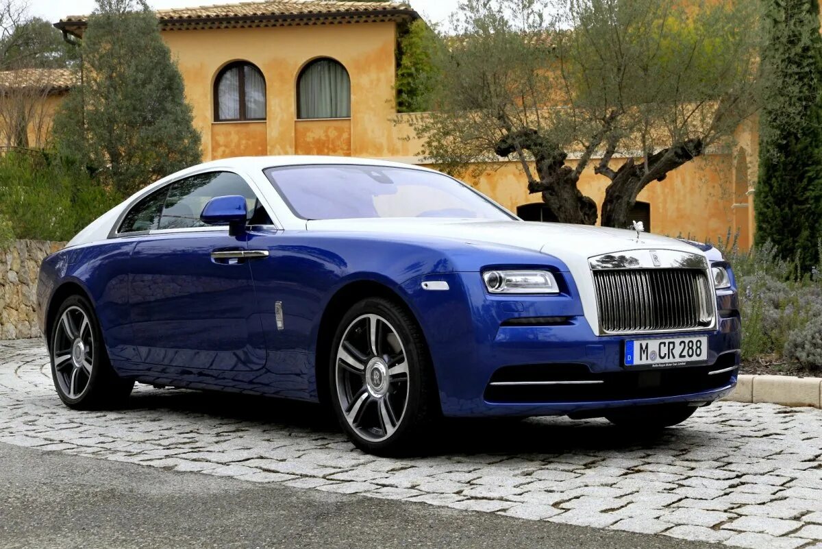 Роллс ройс драйв. Роллс Ройс. Роллс Ройс спортивный. Rolls Royce Wraith Sport. Роллс Ройс 60.