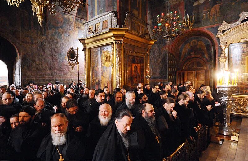 братия троице сергиева лавра.