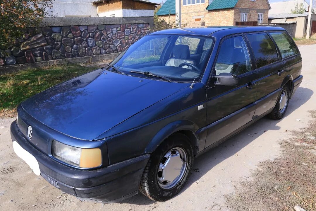 Фольксваген 1990 годов. Volkswagen Passat b3 1990 универсал. Volkswagen b3 универсал 1990. Фольксваген Пассат универсал 1990. Фольксваген Пассат универсал 1990 года.