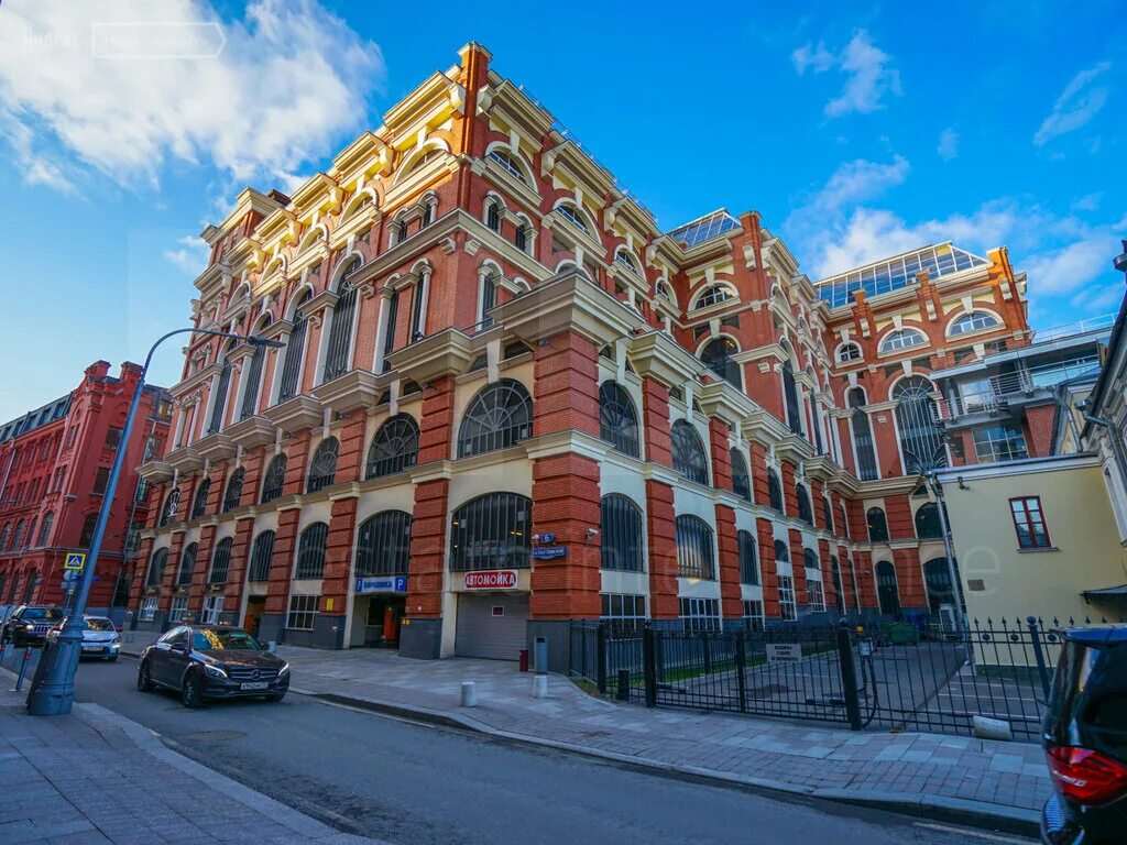 якиманка голутвинская слобода. , 3-5. 1 й голутвинский. 1-й голутвинский переулок 3-5с1. 4-й голутвинский переулок.