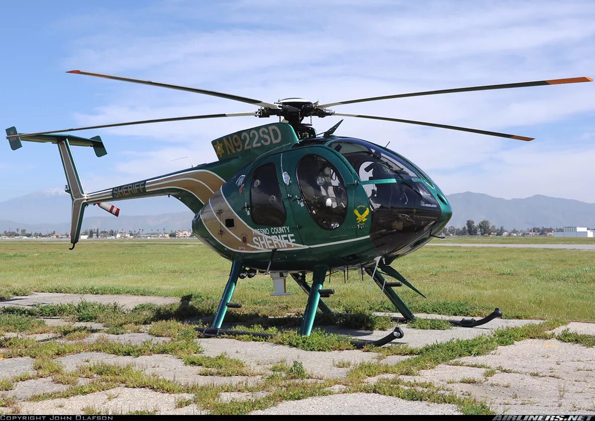 Мд 500. MD 500e вертолет. MD 500 вертолет. Hughes MD 500e. Вертолет МД 500 Дефендер.