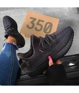 Кроссовки yeezy boost женские
