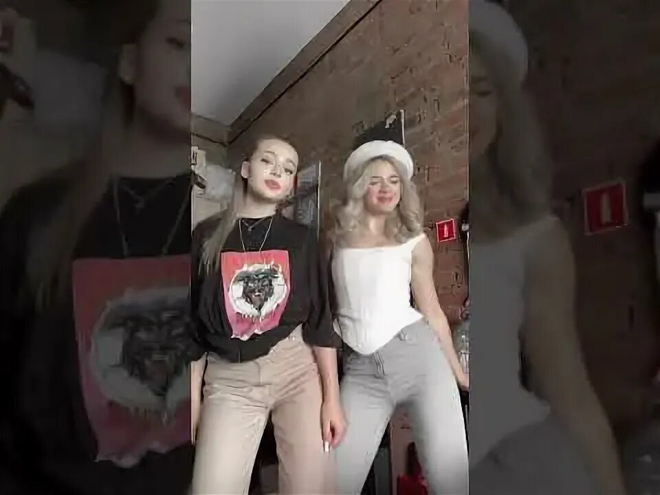 Аня покров тик ток. Аня покров и карнавал. Аня покровская аня pokrov. Аня покров карнавал. Юля гаврилина тик ток 2021.