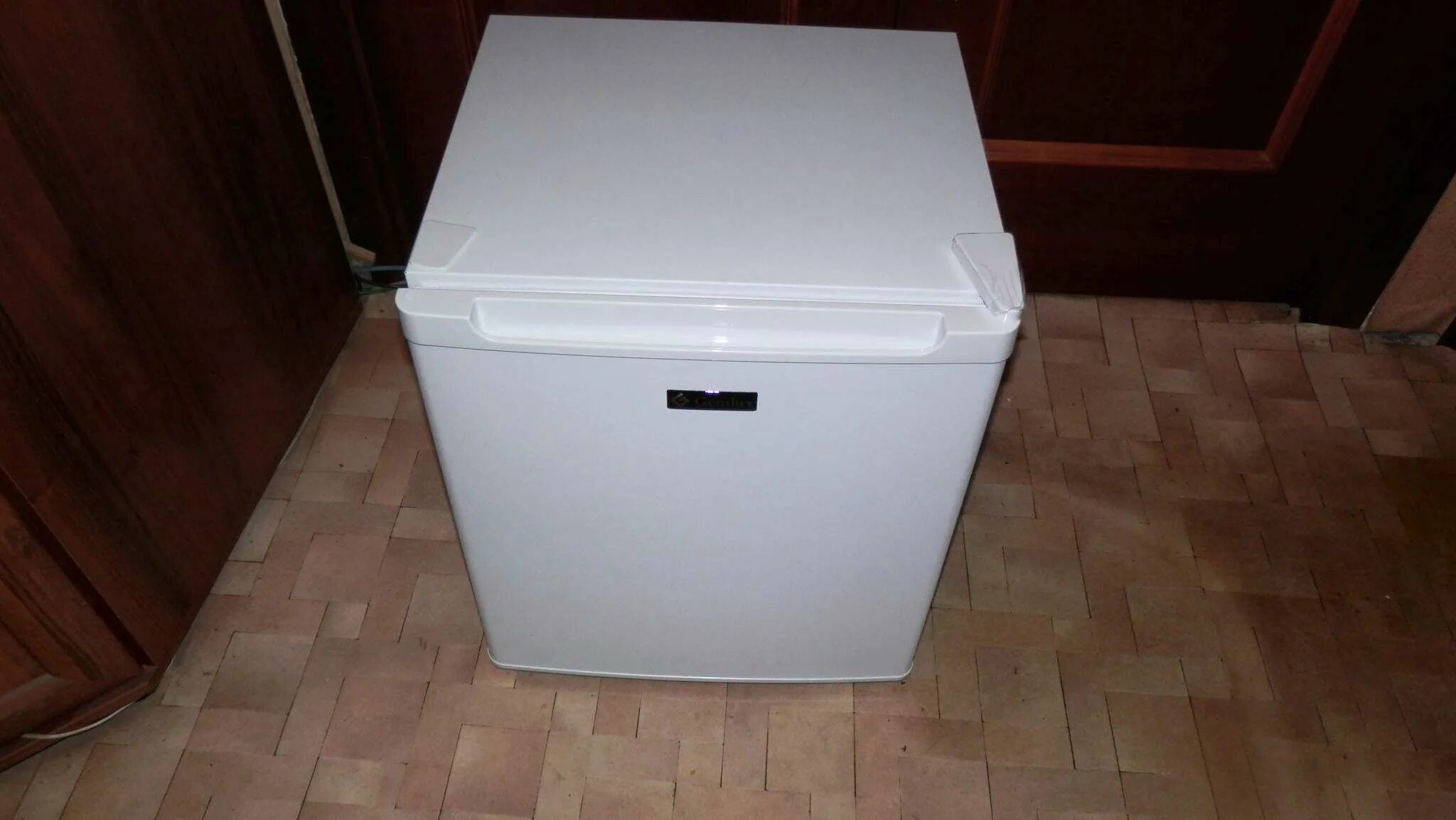 Gemlux gl bc38. Холодильник gemlux gl-bc38. холодильный шкаф gemlux gl-bc88wd. холодильник однокамерный gemlux gl-bc38. винный шкаф gemlux gl-bc38.