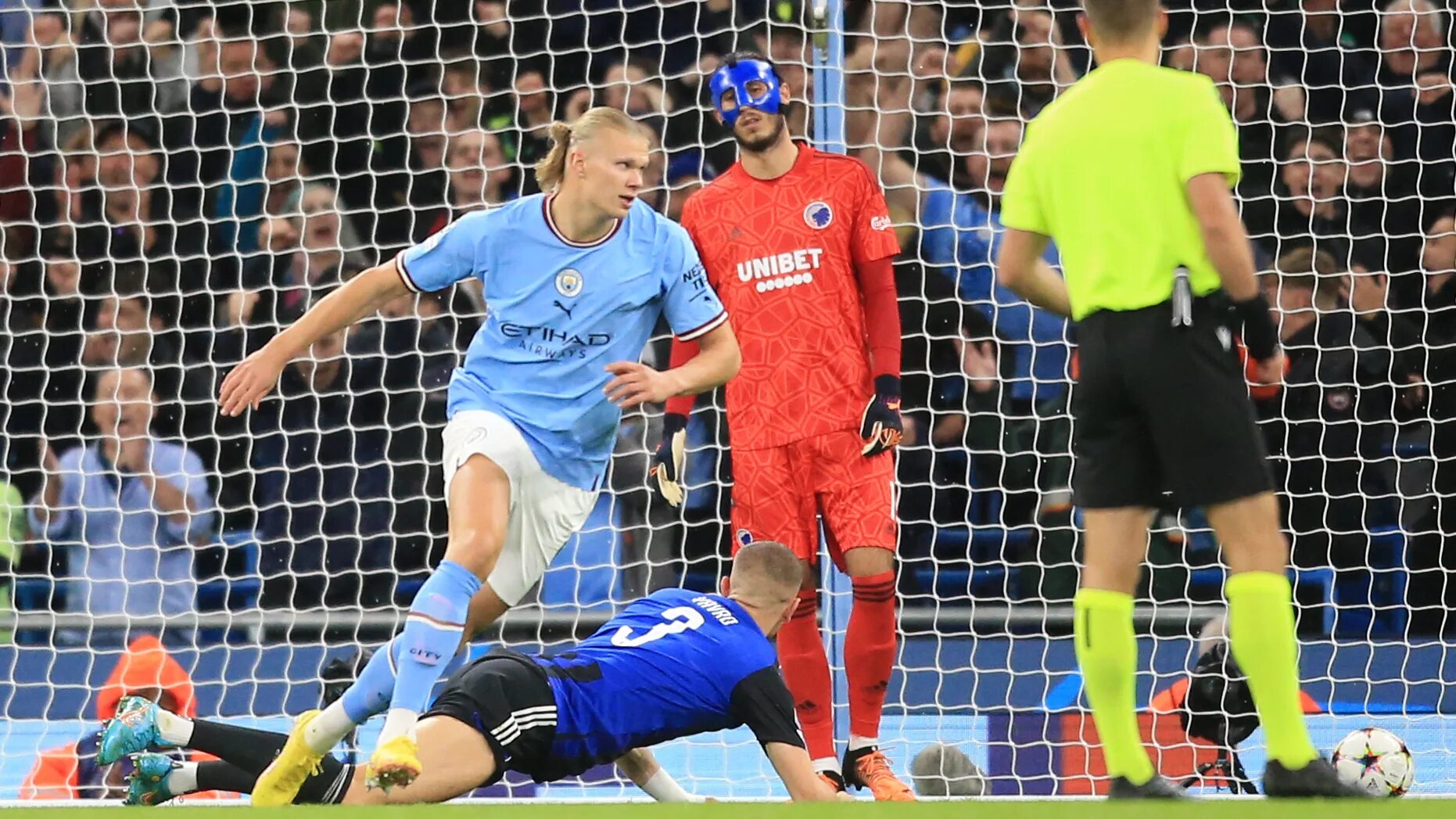 Manchester City vs. Copenhagen. Copenhagen vs man City. Copenhagen vs Manchester City 0-0. Копенгаген Манчестер Сити.