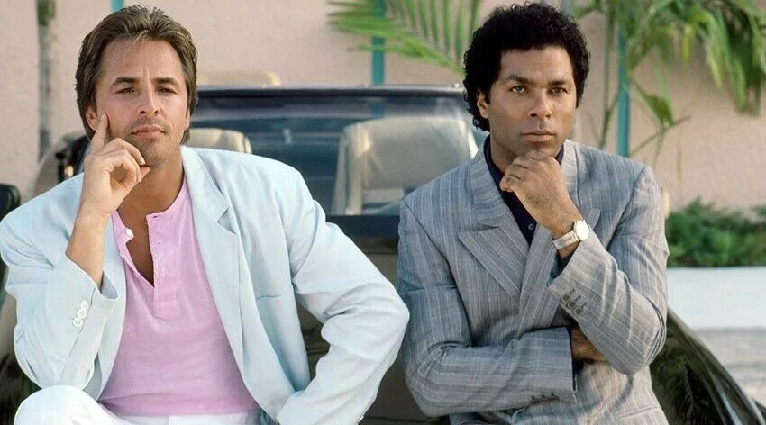 Санни крокетт полиция майами отдел нравов ferrari. Реклама etnia barcelona. Полиция нравов солистки. Недоросль семья простаковых. Санни крокет полиция майами.