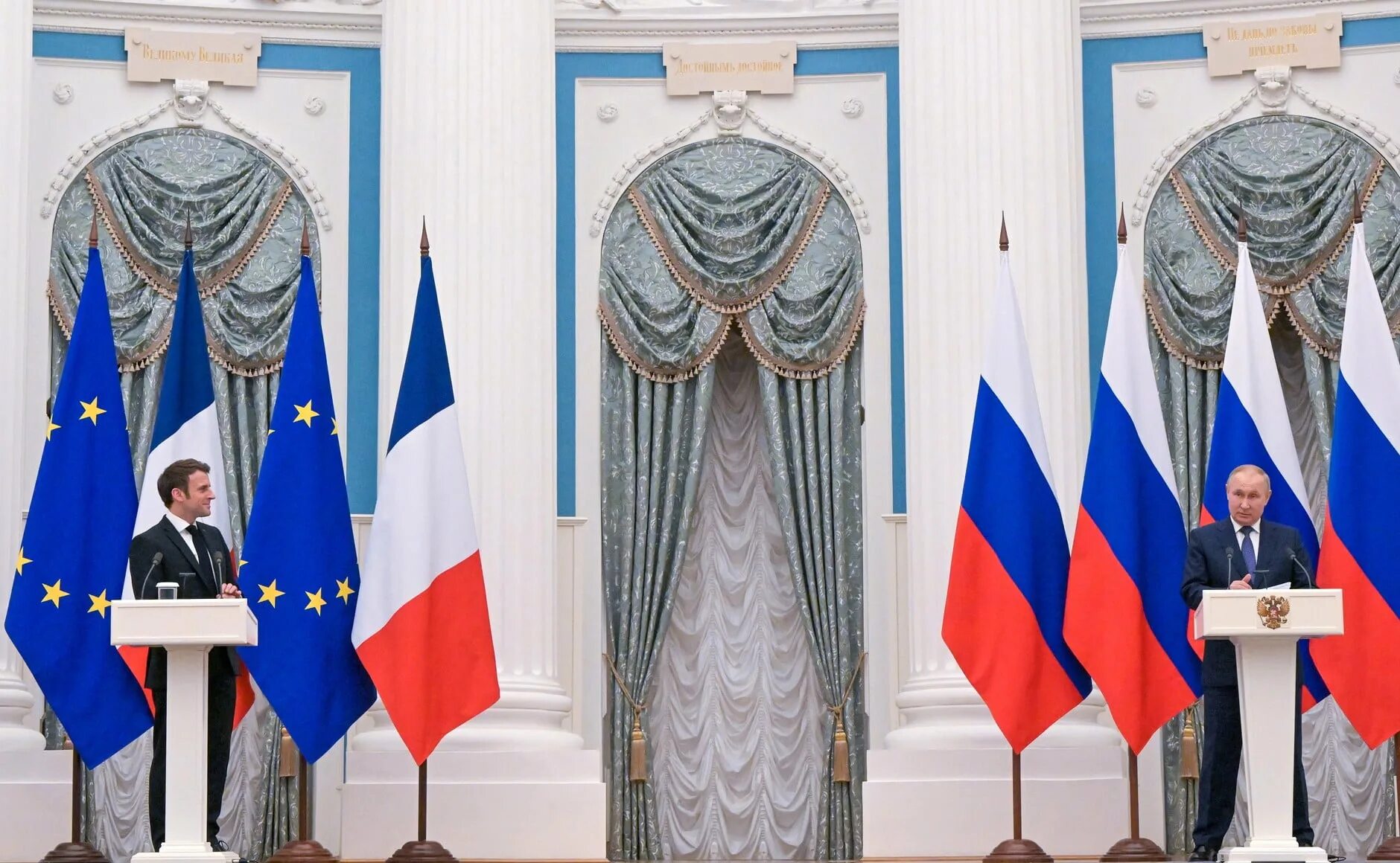 Франция россия нато. Встреча Путина с президентом Франции Эммануэлем Макроном. Встреча Путина и Макрона 2022.