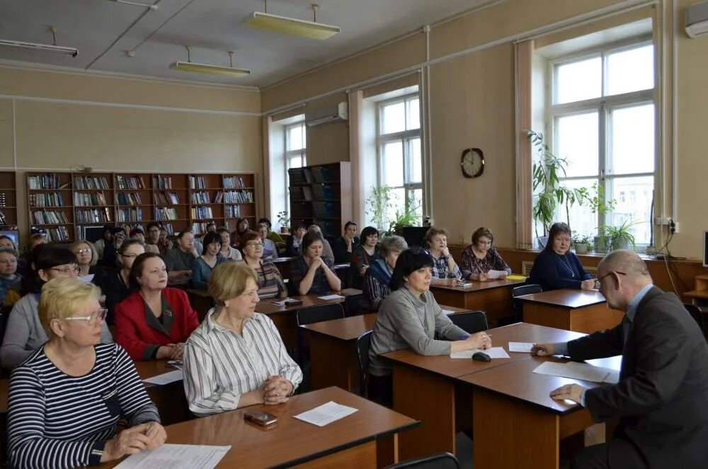 Зональная научная библиотека. Зональная научная библиотека ВГУ. Библиотека ВГУ Воронеж. Библиотека ВГУ на проспекте революции. Белинова, м.к. Зональной научной библиотеки ВГУ..