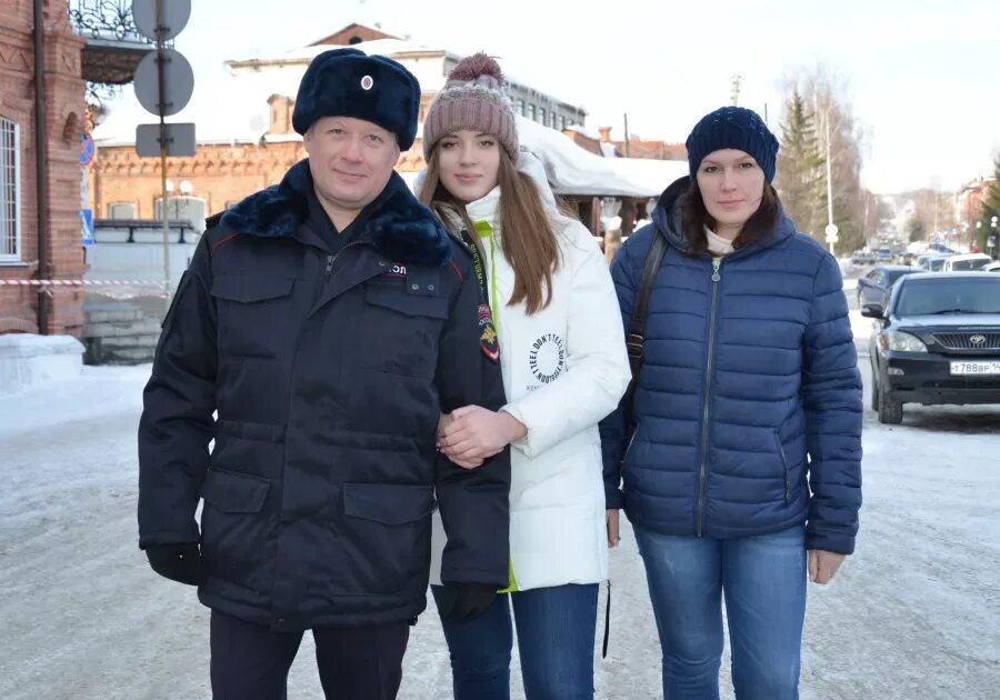 Приставы бийска телефоны. Полиция Бийск. Гумбат Бийск полиция. Нагайцев Бийск полиция. Шмаков Бийск полиция.