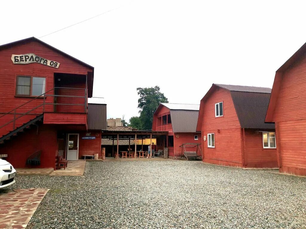 гостевой дом берлога мезмай. дом берлога. дом берлога. берлога архыз гостевой дом. база берлога мезмай.