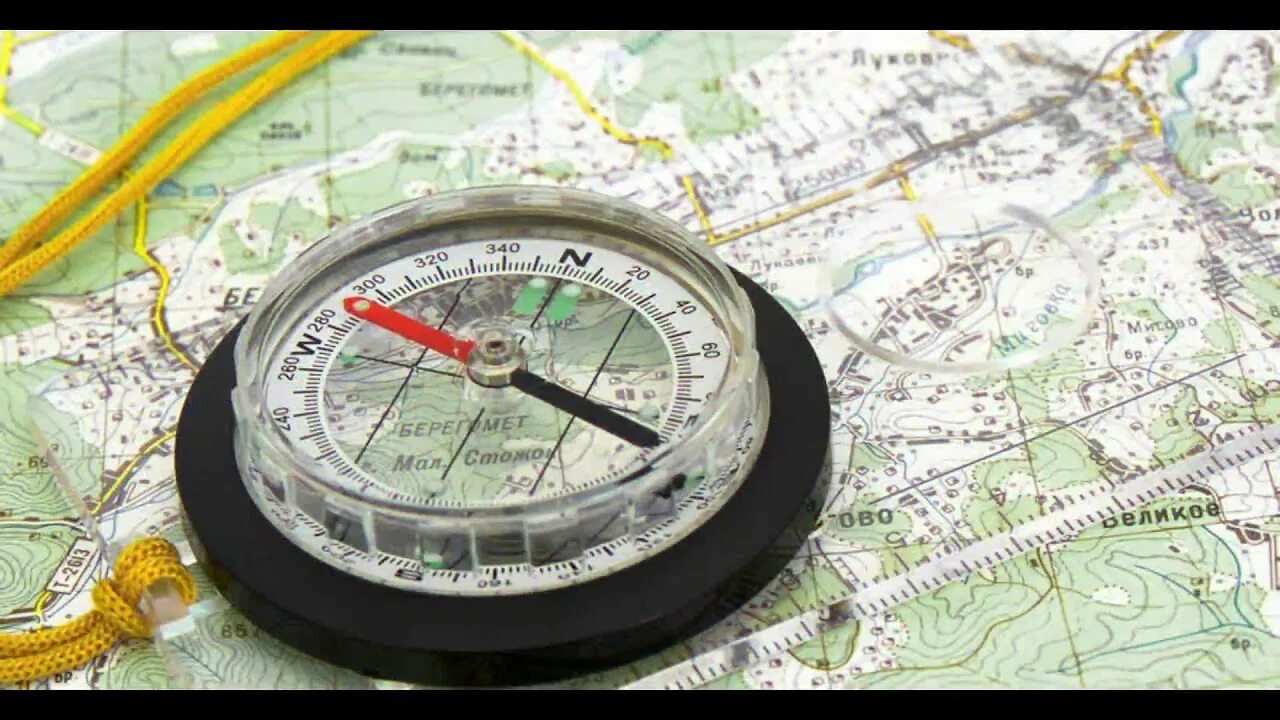 Gps ориентирование. Ориентирование на местности туризм. Компас на географической карте. Топография и ориентирование. Ориентирование на местности компас.