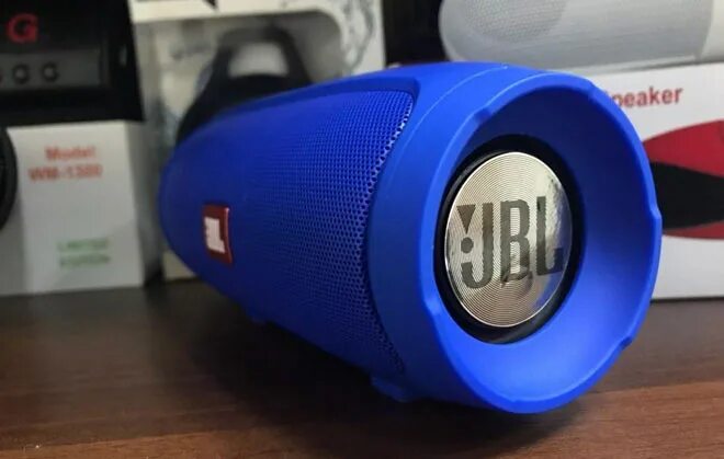 Через колонку. Колонка LF-e39 блютуз. JBL К 39 колонка блютуз. Колонка 1200 JBL блютуз беспроводной к телефону. JBL колонки подключить блютуз.