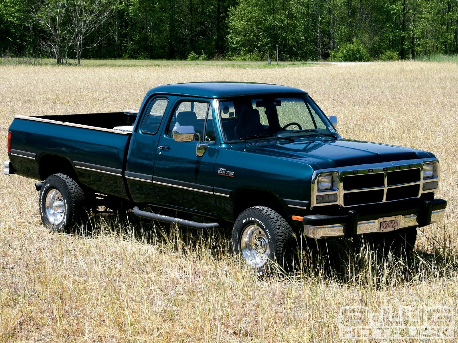 Додж дизель купить. Dodge Ram w250. Dodge w250 cummins. Dodge w250 4x4. Додж 1993.